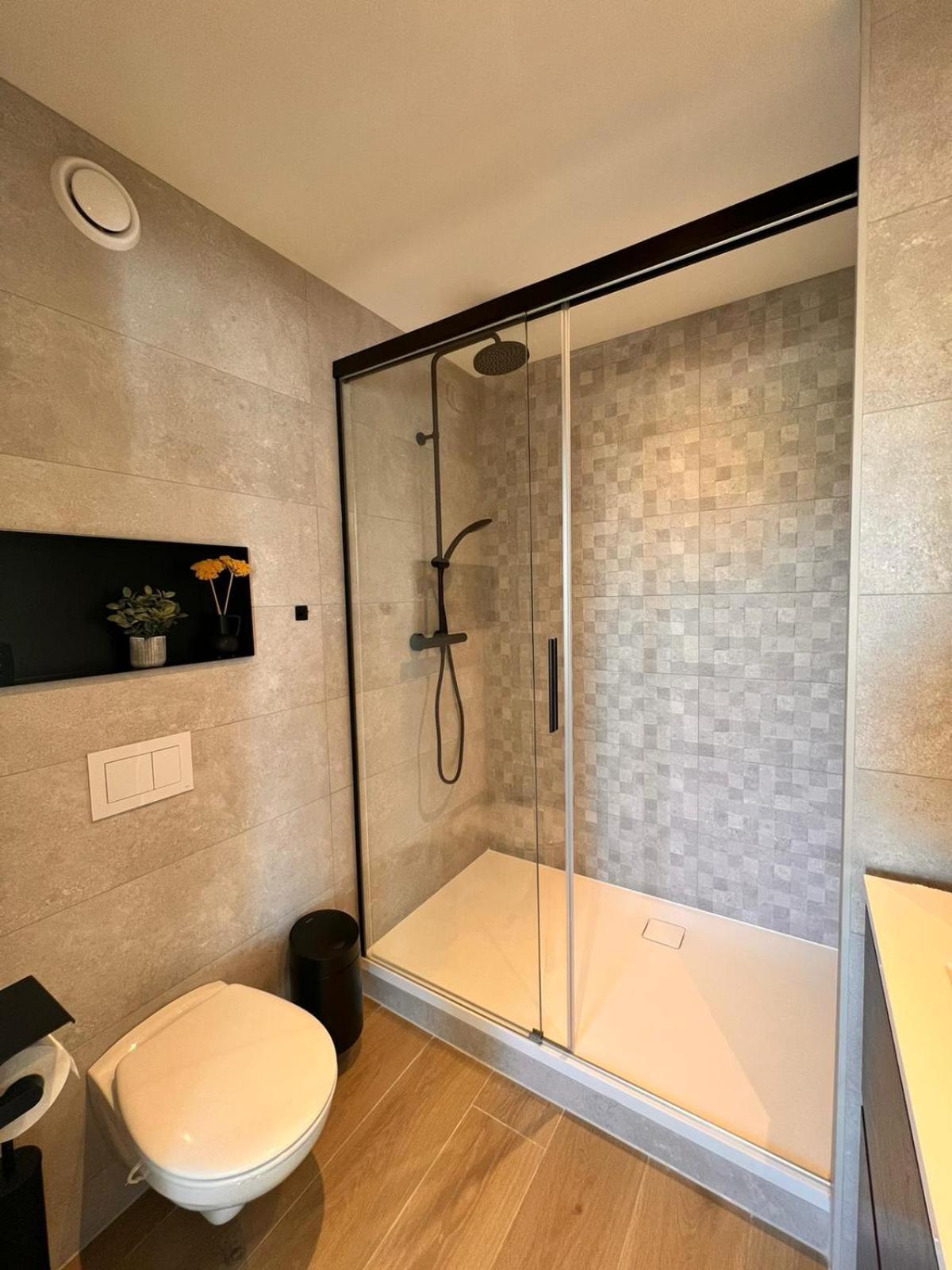 Inova Guesthouse 哈瑟尔特 外观 照片